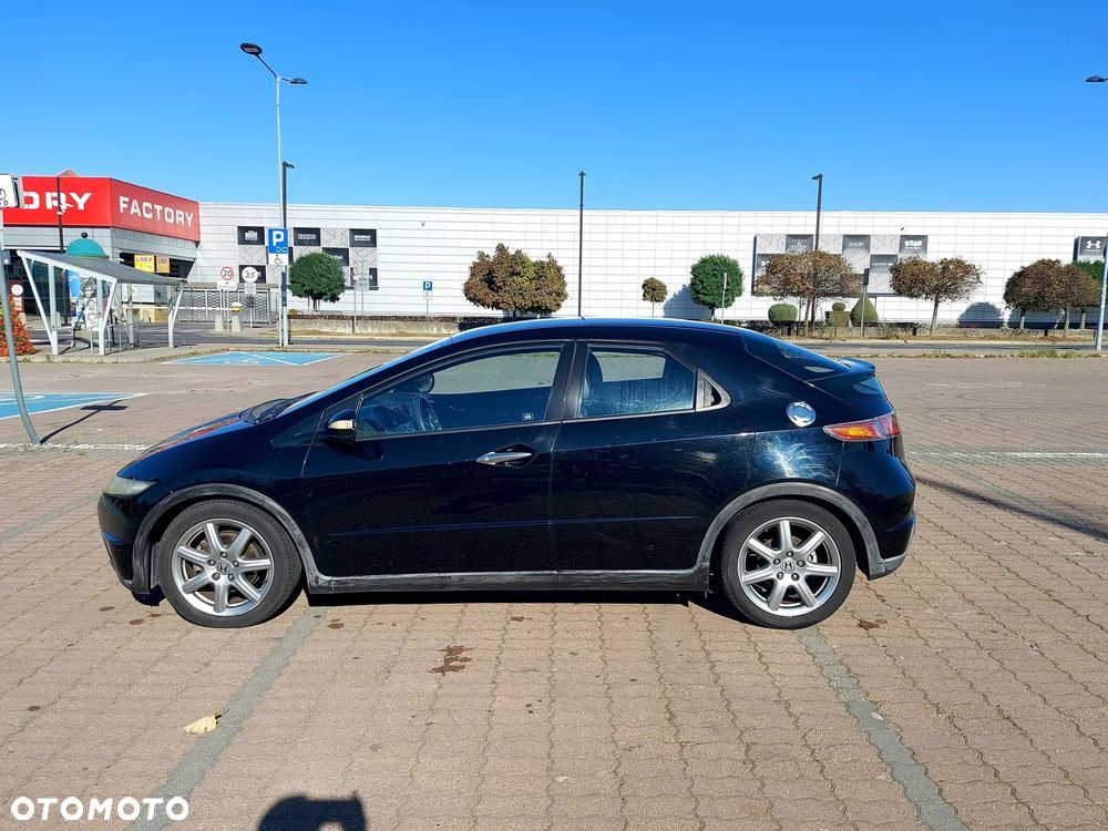 Honda Civic 1.8 Comfort - 3
