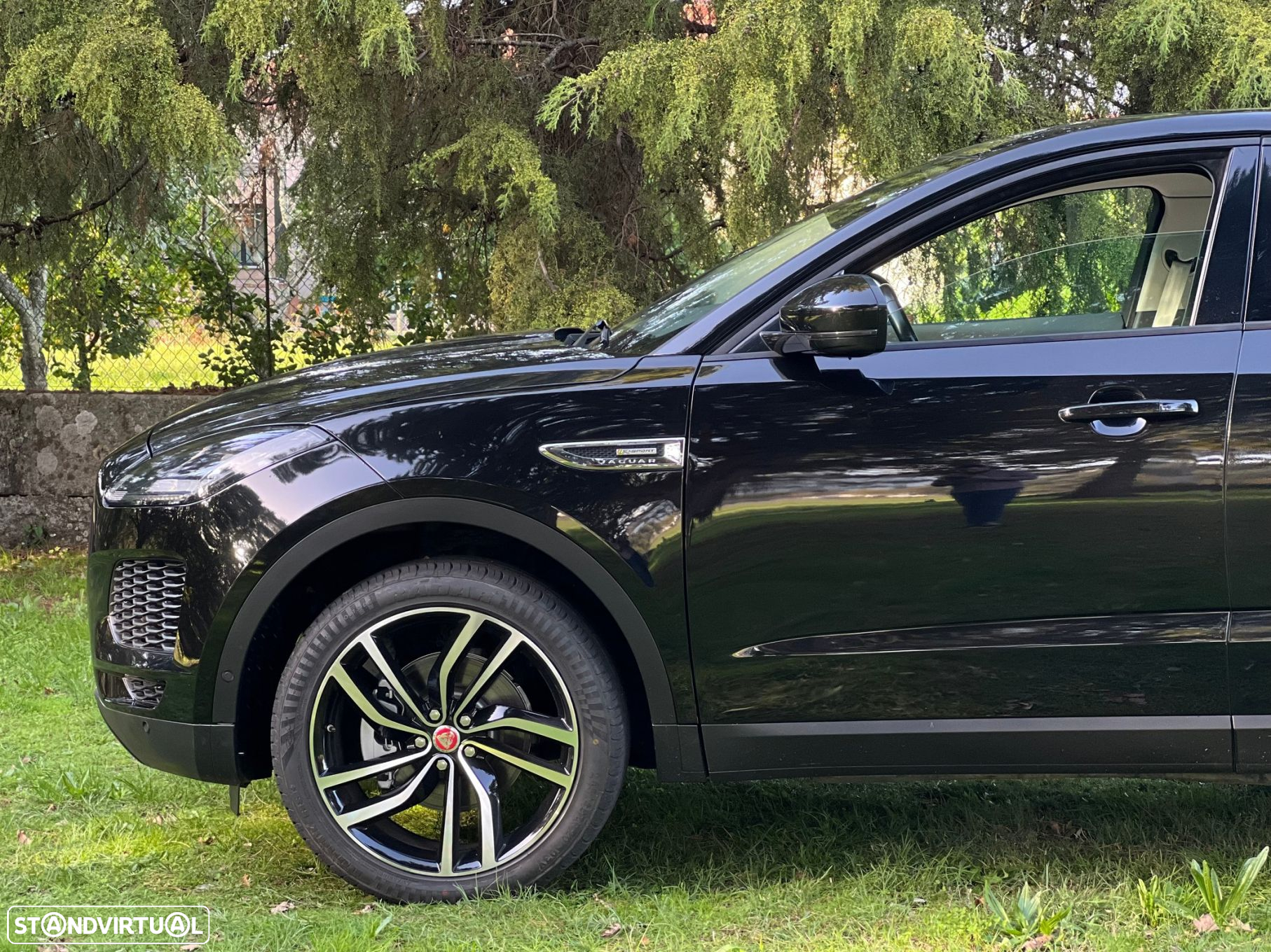 Jaguar E-Pace 2.0 i4D R-Dynamic S - 12
