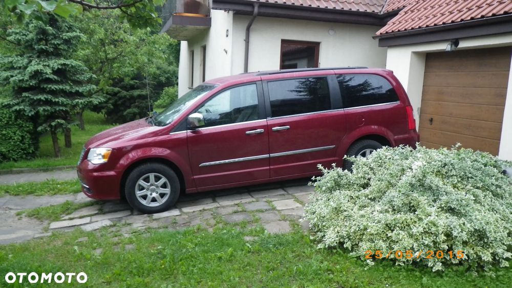 Chrysler Town & Country 3.6 Limited - 6
