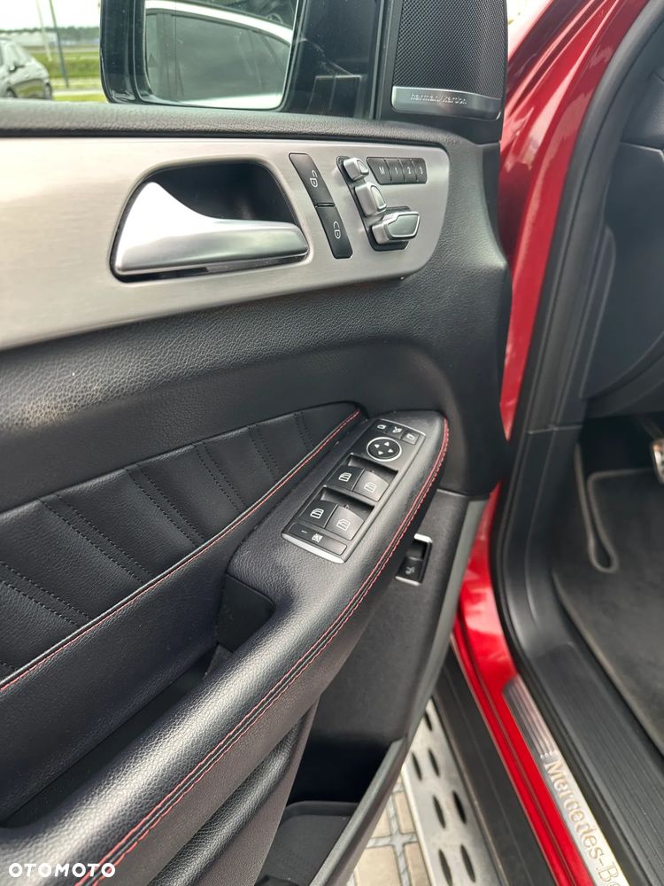 Mercedes-Benz GLE - 10
