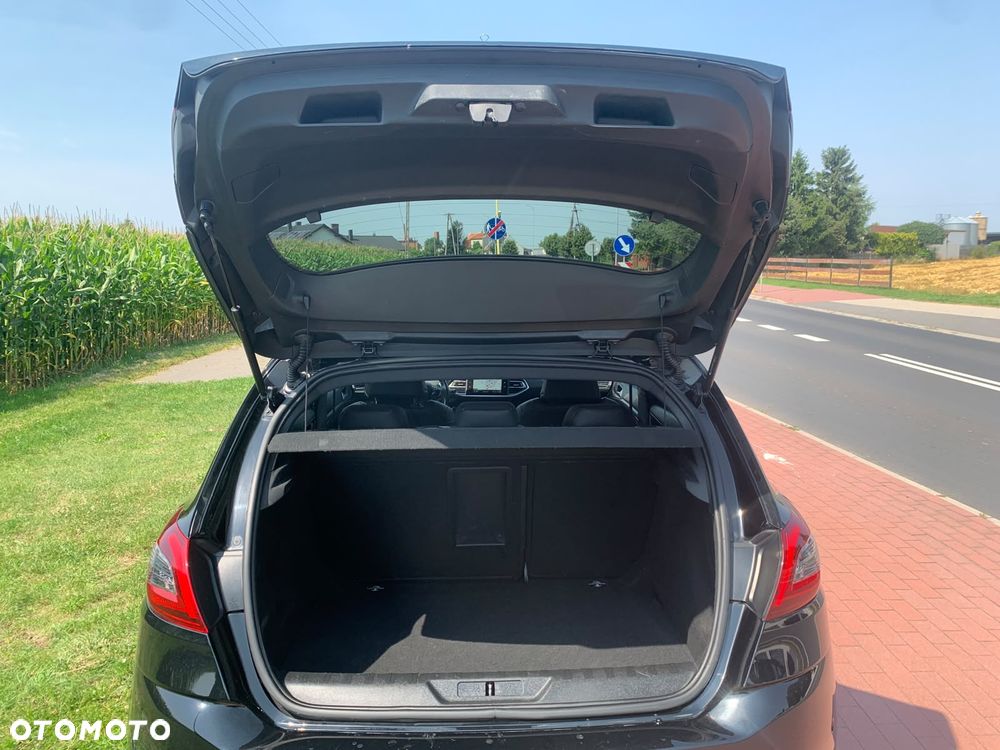Peugeot 308 BlueHDi FAP 180 EAT8 Stop & Start GT - 24