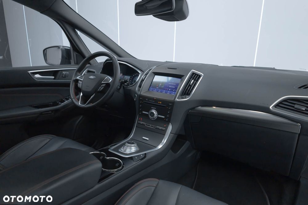 Ford S-Max 2.5 Duratec FHEV ST-LINE - 33