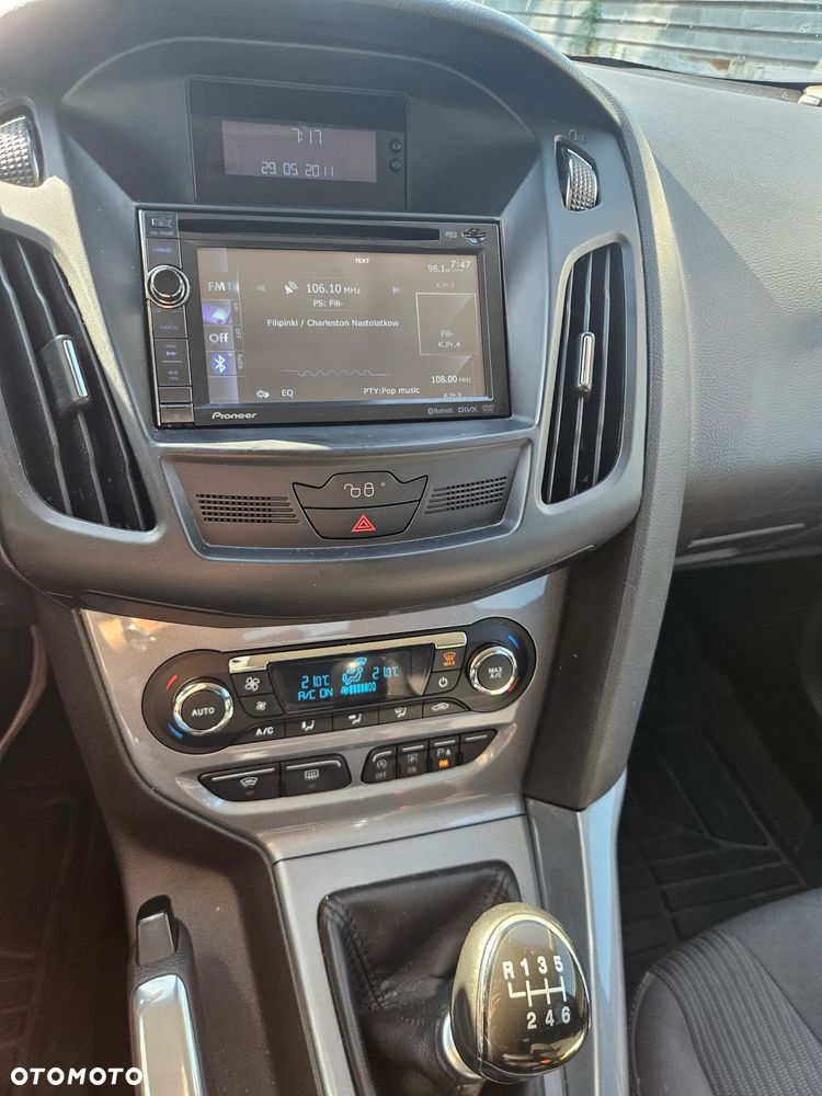 Ford Focus 1.6 EcoBoost Titanium - 6