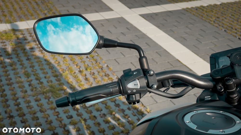 Honda CB - 16