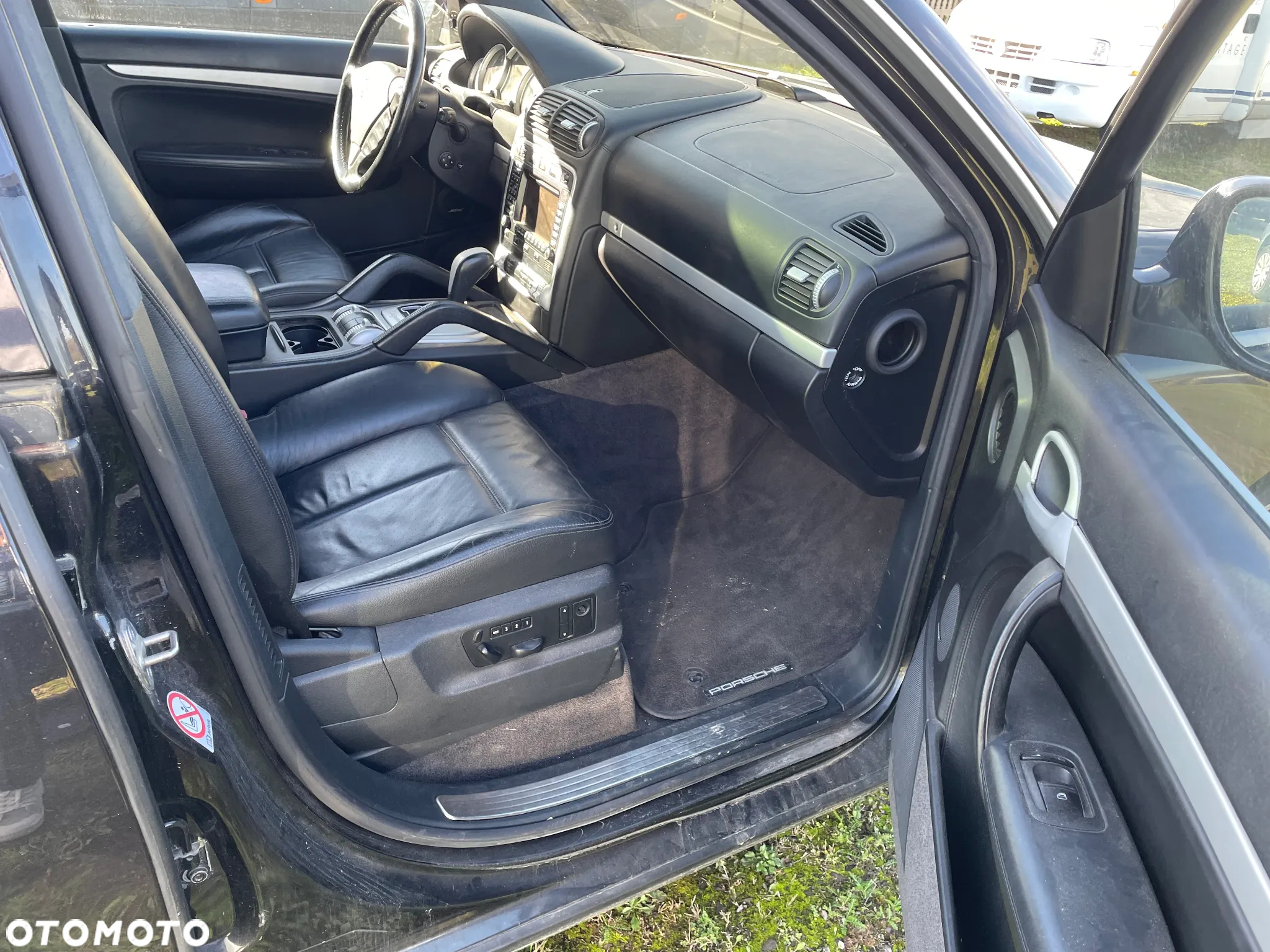 Porsche Cayenne Turbo - 6