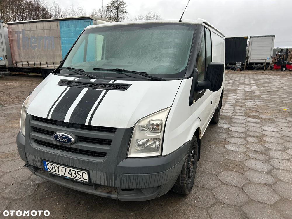 Ford Transit - 1