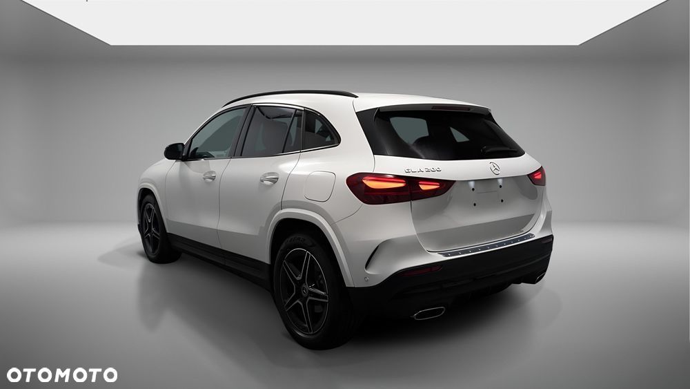 Mercedes-Benz GLA 200 mHEV AMG Line 7G-DCT - 6