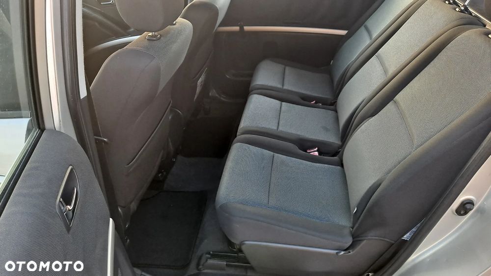 Toyota Corolla Verso 1.6 Terra - 27