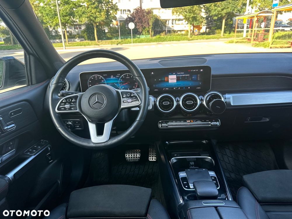 Mercedes-Benz GLB 250 4-Matic AMG Line 8G-DCT - 15