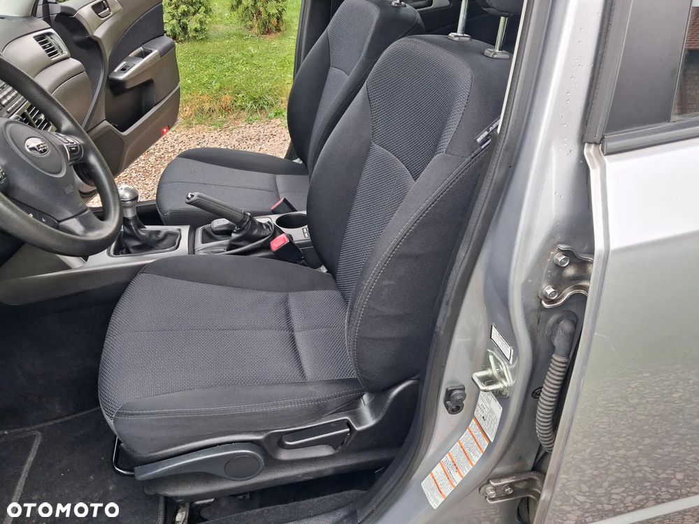 Subaru Forester 2.0X Edition - 25