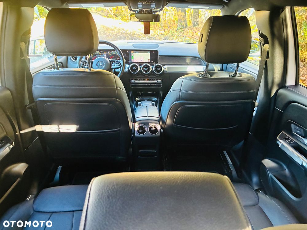 Mercedes-Benz GLB 250 4-Matic 8G-DCT - 6