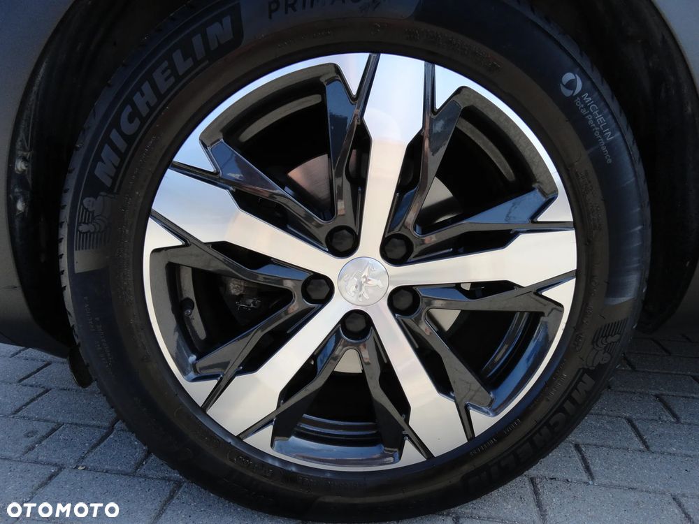Peugeot 3008 BlueHDi 130 Stop & Start EAT8 Allure - 26