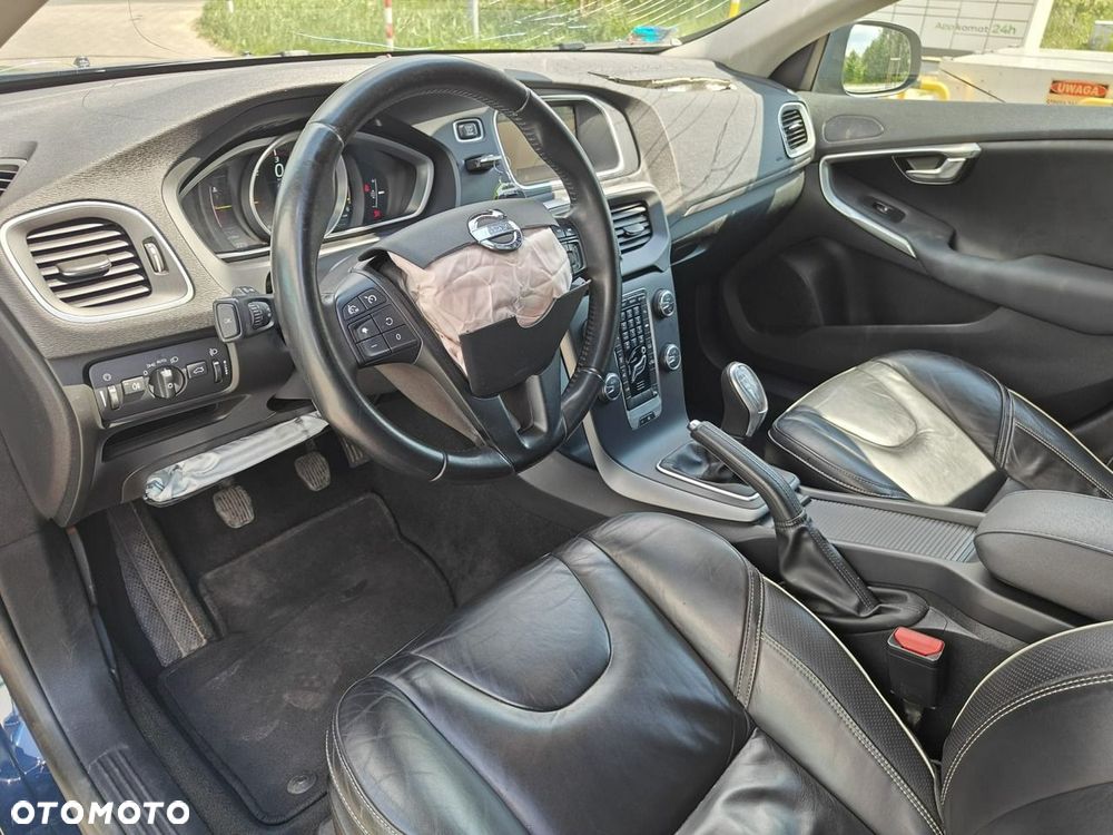 Volvo V40 - 9