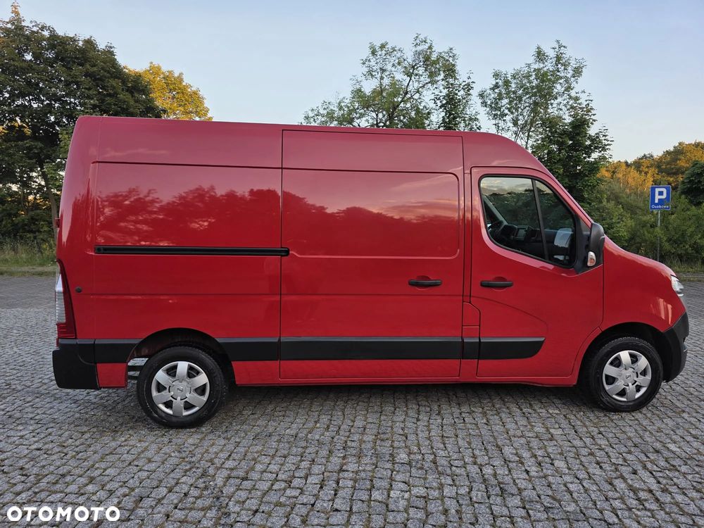 Nissan INTERSTAR - 4