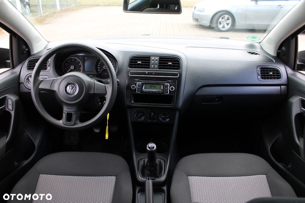 Volkswagen Polo - 13