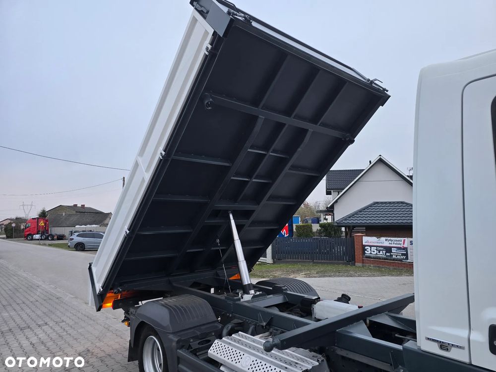 Mercedes-Benz Atego/Wywrotka/Manual/Blokada mostu - 22