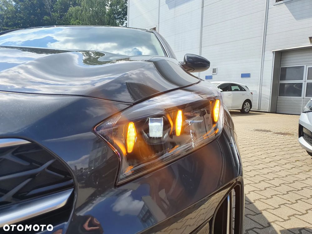 Kia XCeed 1.5 T-GDI M - 22