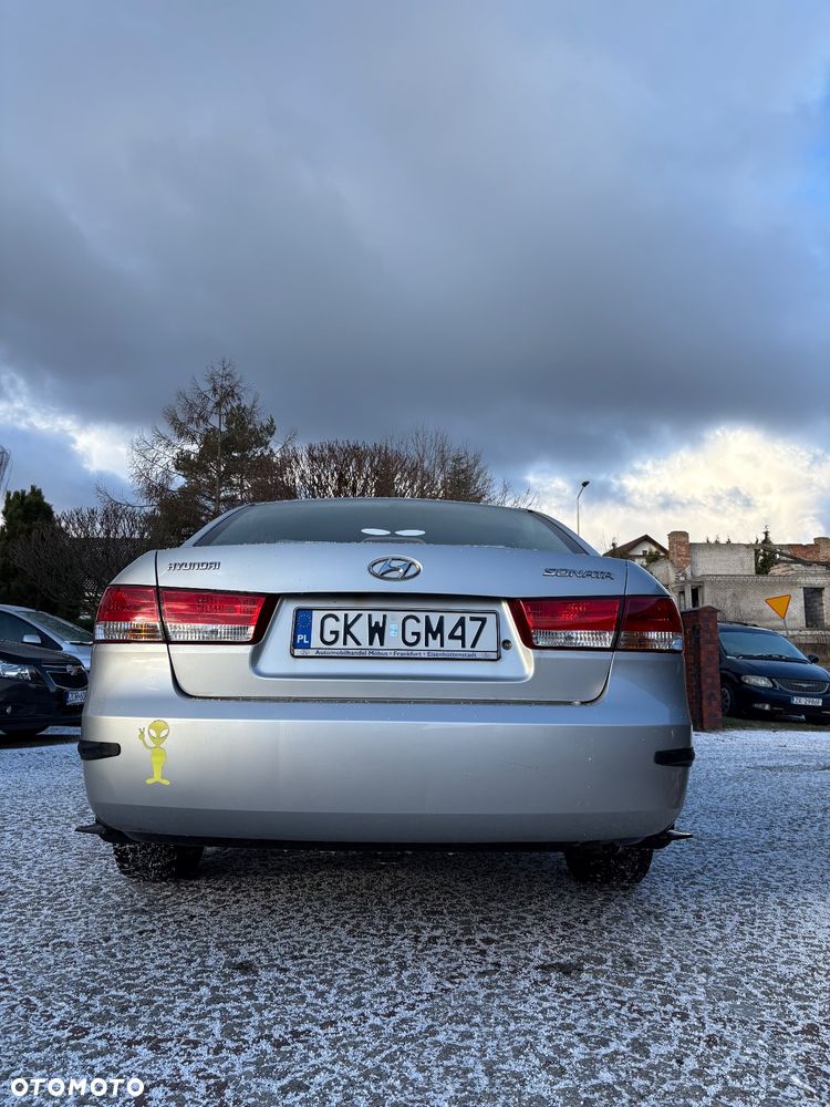 Hyundai Sonata 2.4 GLS - 7