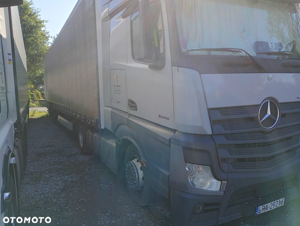 Mercedes-Benz Actros - 6