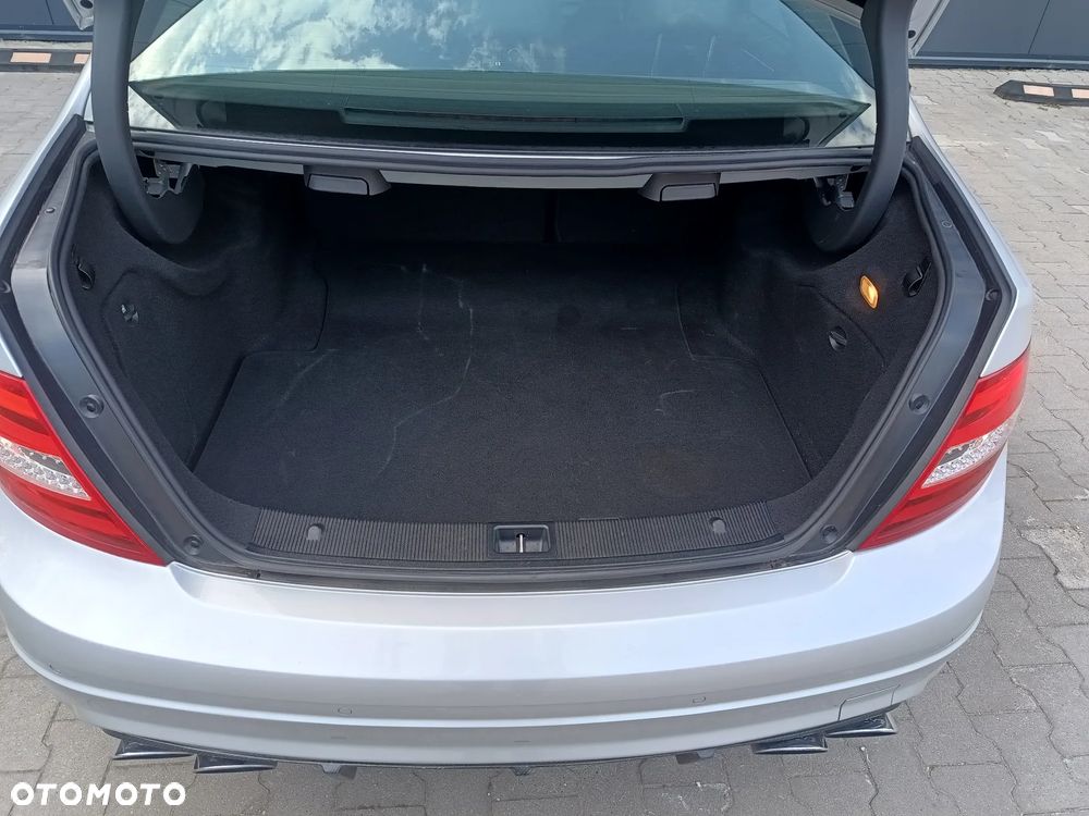 Mercedes-Benz Klasa C 63 AMG 7G-TRONIC Performance Plus SPORT EDITION - 10