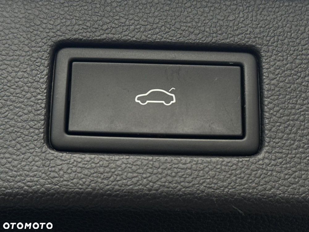 Volkswagen Arteon 2.0 TSI 4Motion R DSG - 36