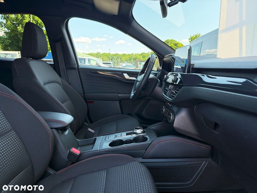 Ford Kuga 2.5 FHEV FWD ST-Line - 28