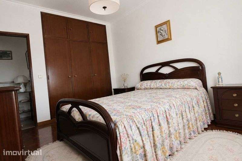 Moradia T3 com quintal - Grande imagem: 4/10