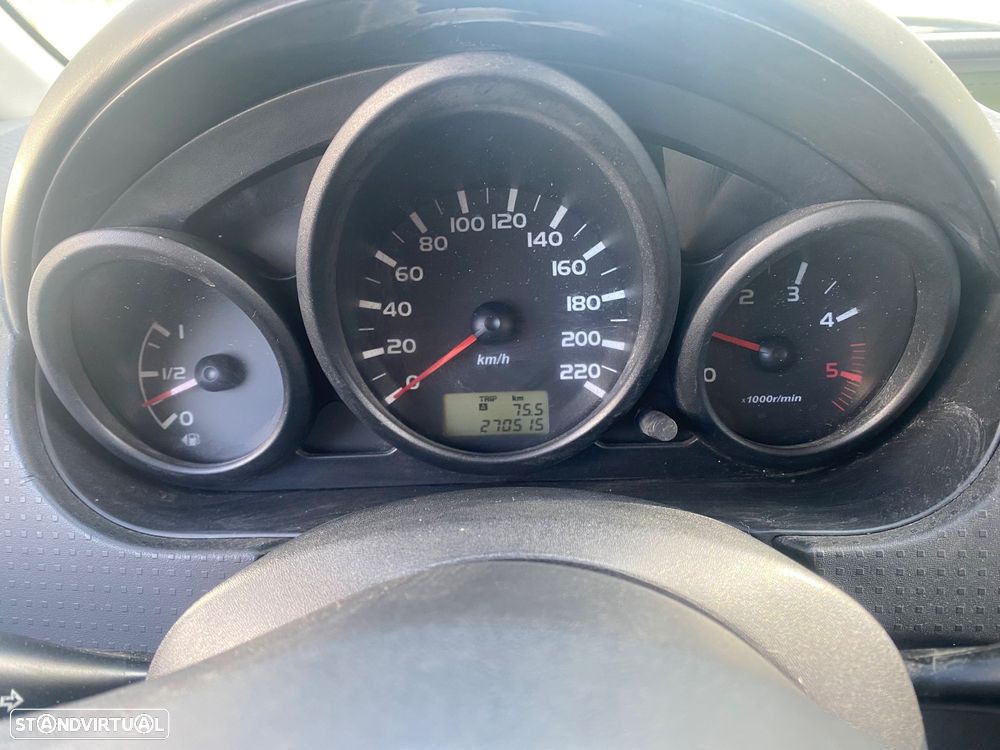 Mitsubishi Colt - 10