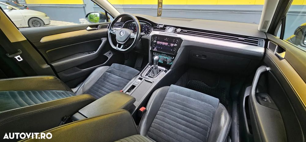 Volkswagen Passat Variant 2.0 TDI DSG Highline - 14