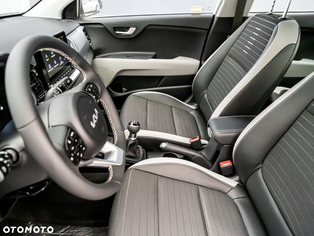 Kia Stonic 1.2 L - 22