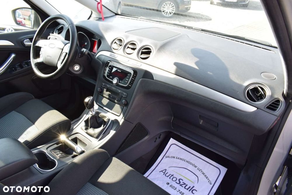 Ford S-Max - 25