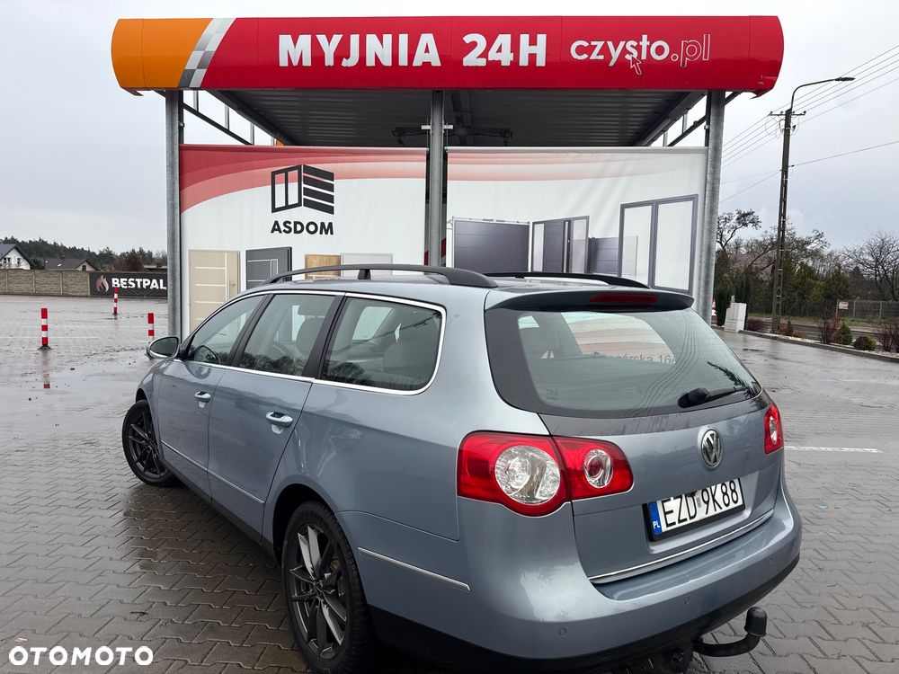 Volkswagen Passat - 2