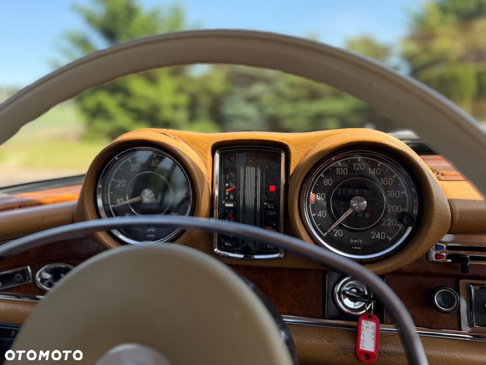 Mercedes-Benz 280 - 20