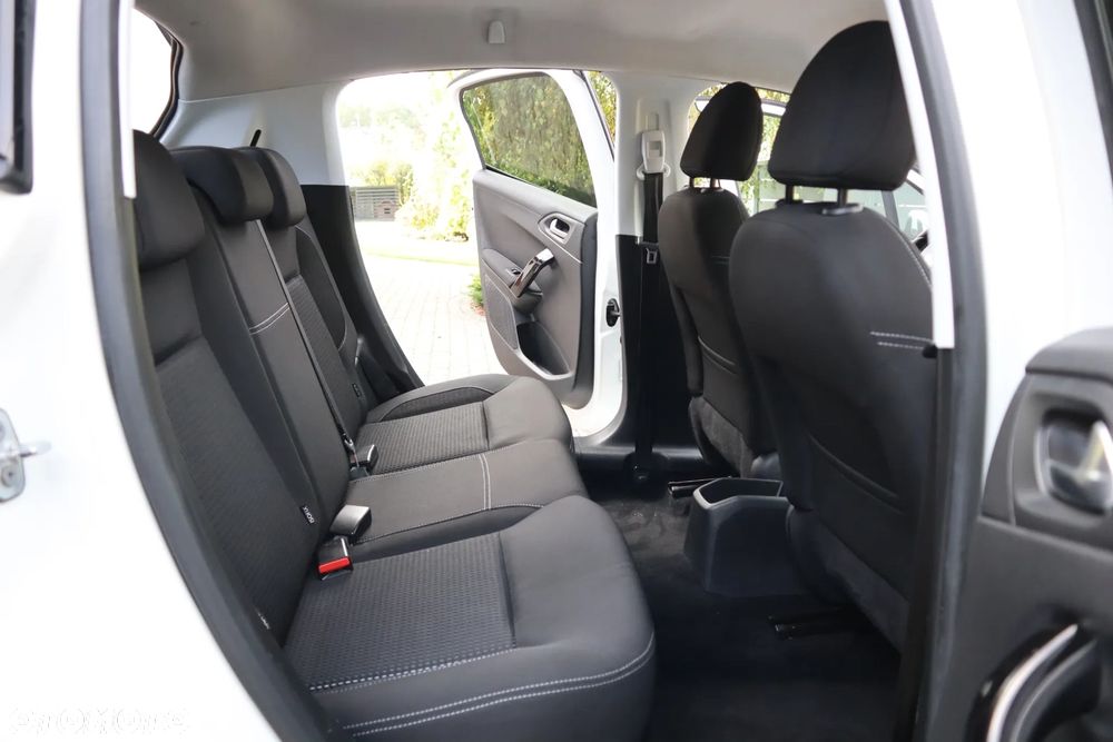 Peugeot 208 1.2 PureTech Allure S&S - 12