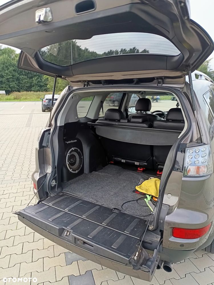 Mitsubishi Outlander 2.0 DID Invite SE - 16