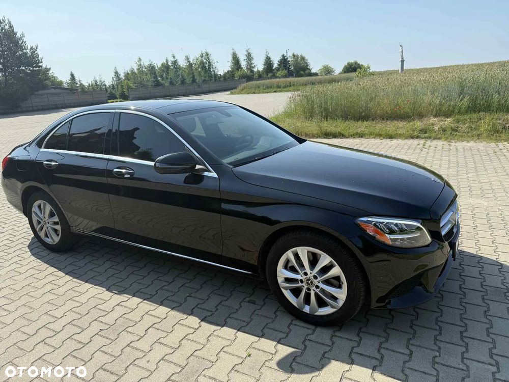 Mercedes-Benz Klasa C 300 4Matic 9G-TRONIC Avantgarde - 14
