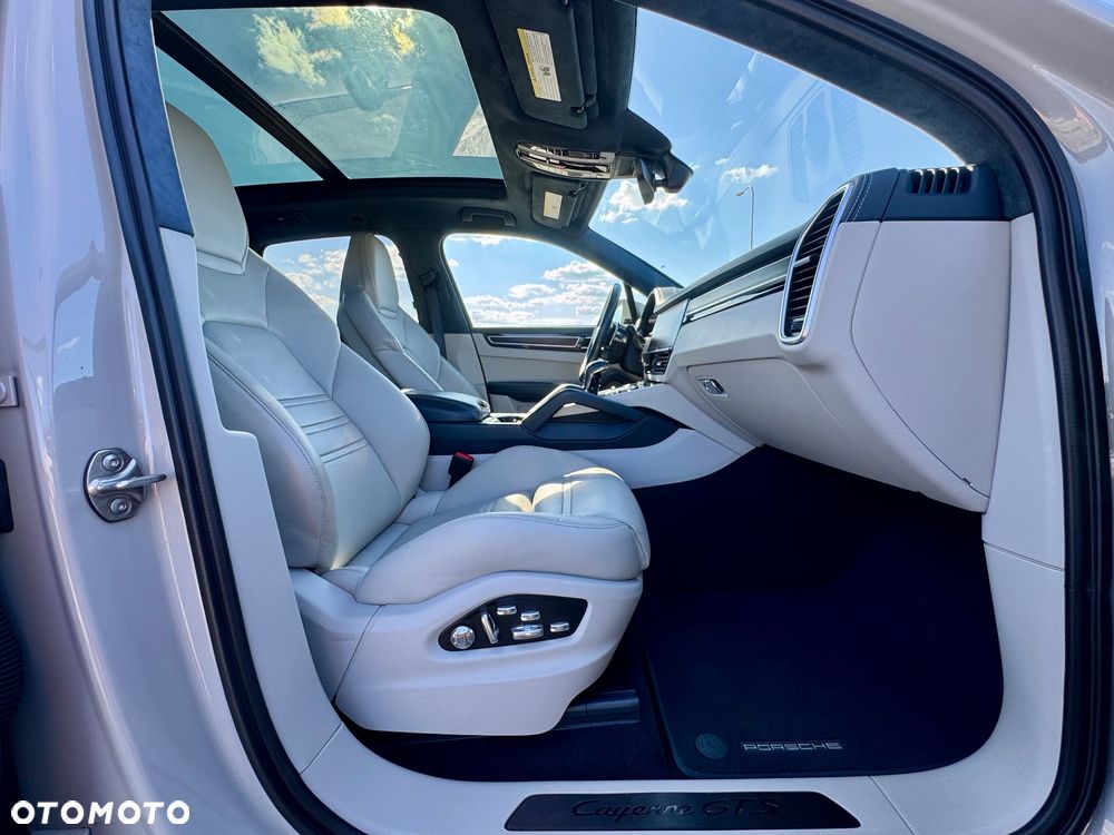 Porsche Cayenne GTS Tiptronic S - 28