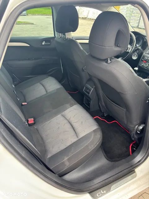 Citroën C4 1.6 HDi Seduction - 13