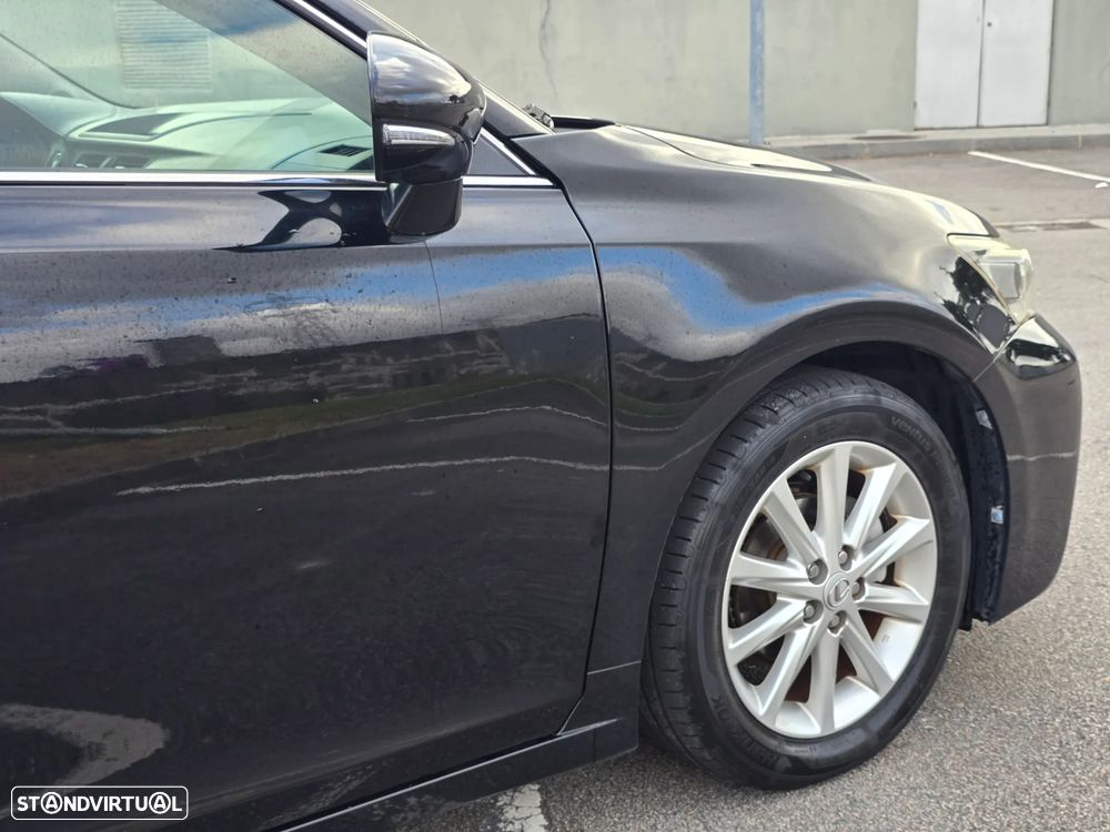 Lexus CT 200h - 4