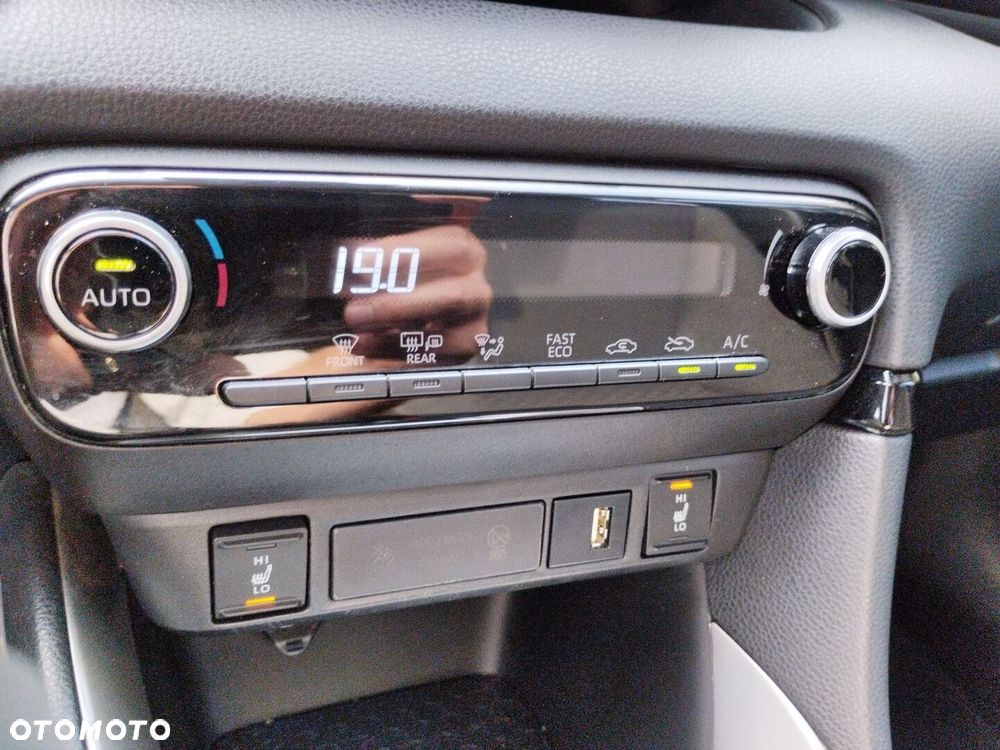 Toyota Yaris Hybrid 1.5 Comfort - 18