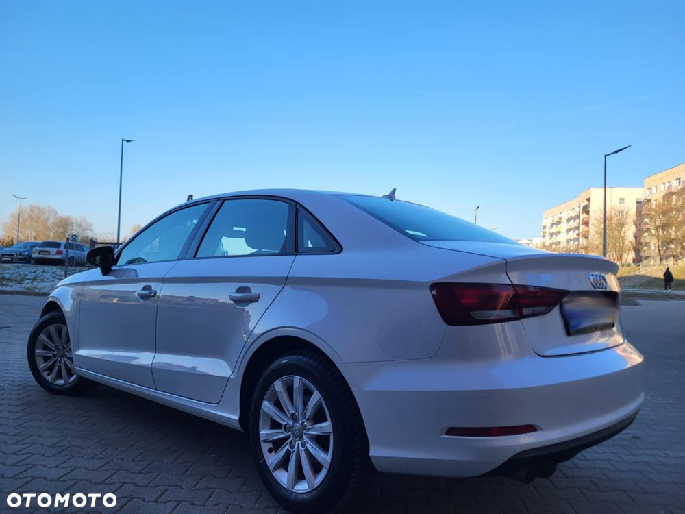 Audi A3 Limousine 2.0 TDI S tronic Ambiente - 6