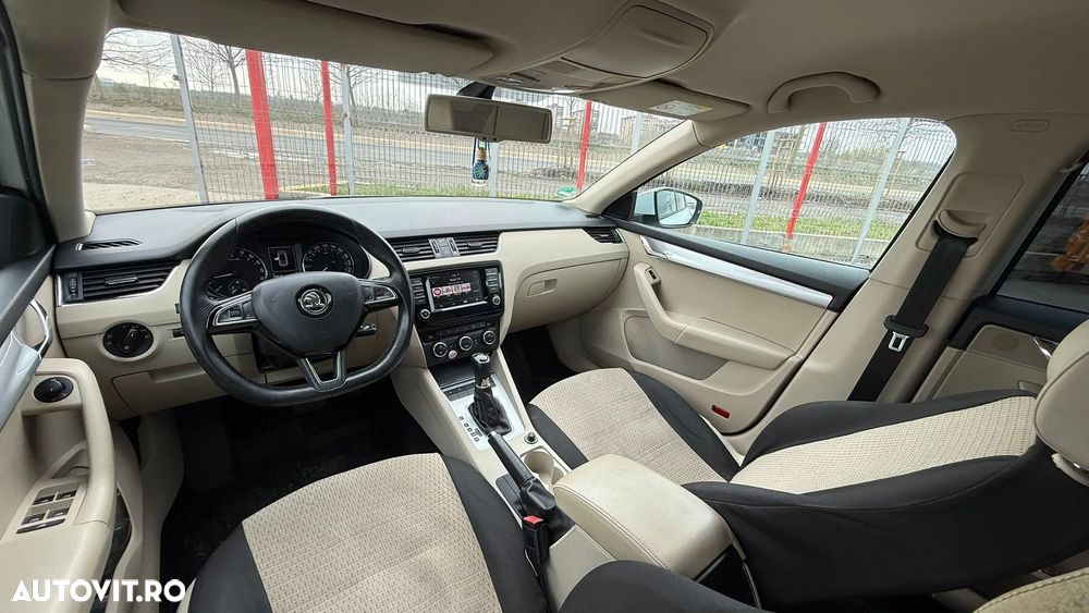 Skoda Octavia 2.0 TDI DSG Tour - 4