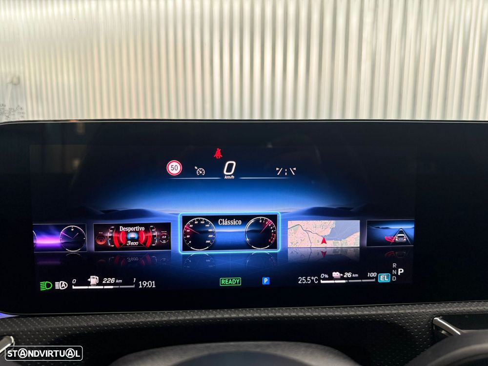 Mercedes-Benz A 250 e AMG Line - 15