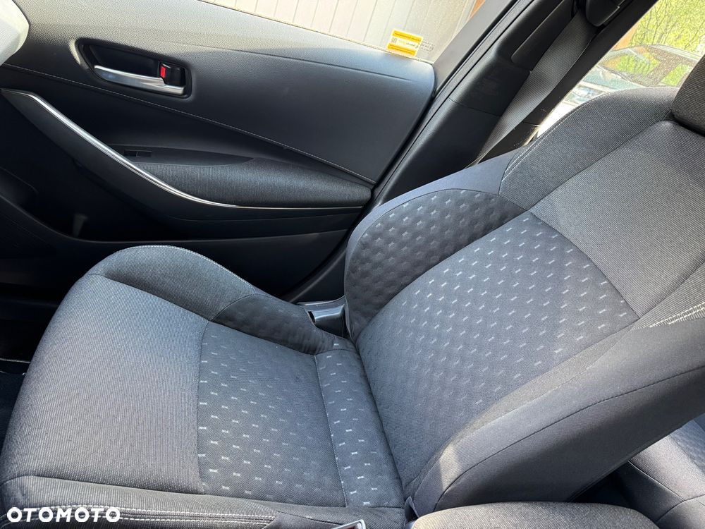 Toyota Corolla 1.8 Hybrid Comfort - 27