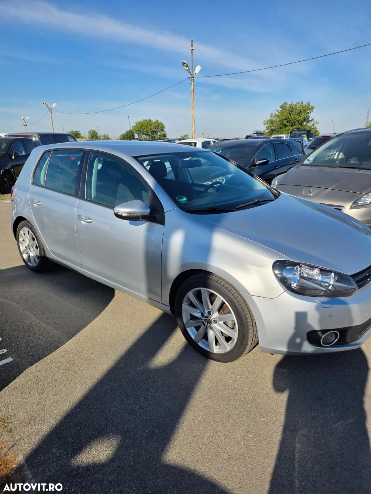 Volkswagen Golf - 2