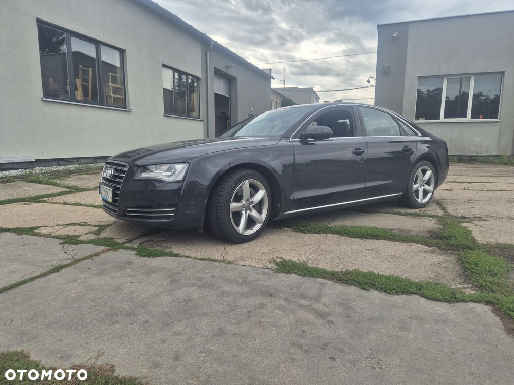 Audi A8 - 1