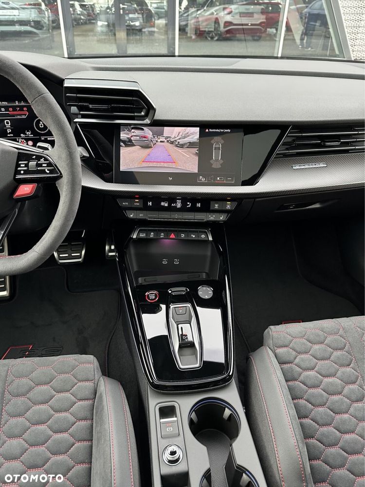 Audi RS3 Sportback - 17