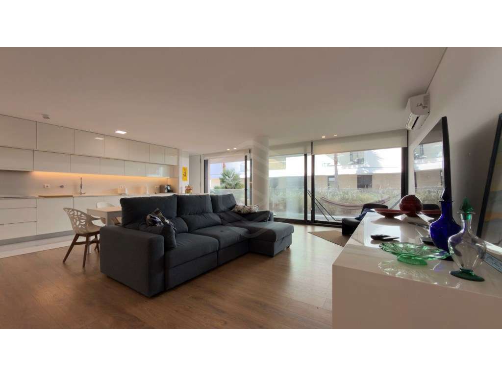 Apartamento T4 em condomínio com duas piscinas, frente para o mar, ... - Grande imagem: 3/40