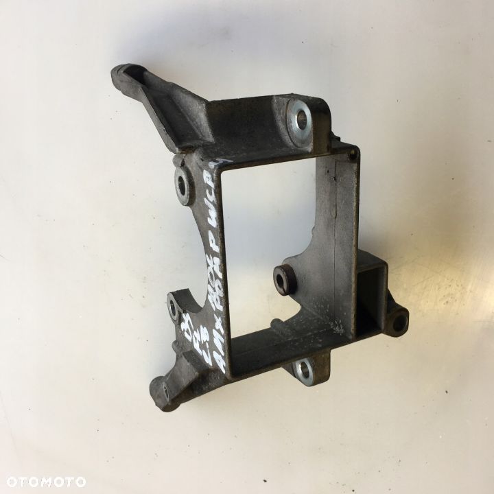 ŁAPA POMPY WSPOMAGANIA VW PASSAT B5 FL 078145383G - 3