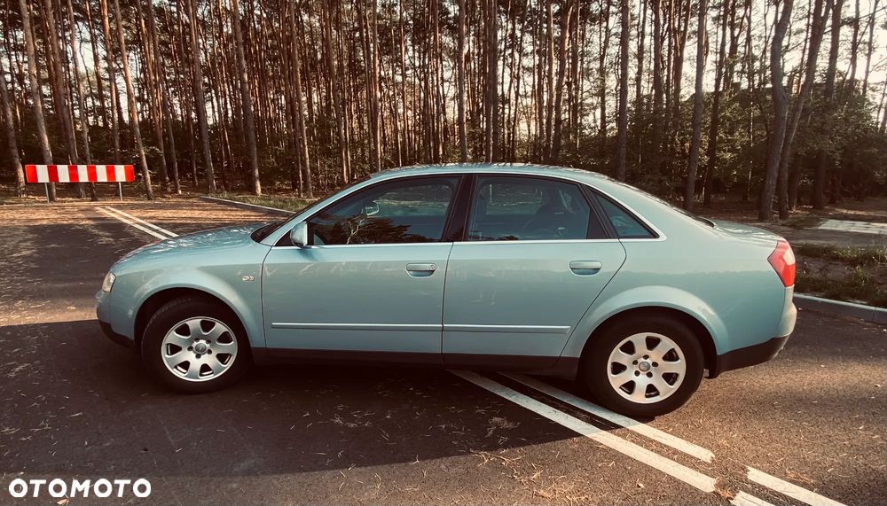 Audi A4 Limousine - 14